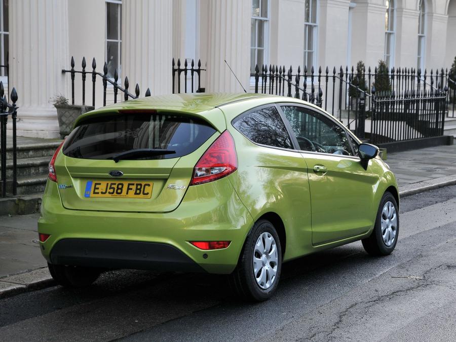  Ford Fiesta ECOnetic 2008 года  (фото 3 из 19)